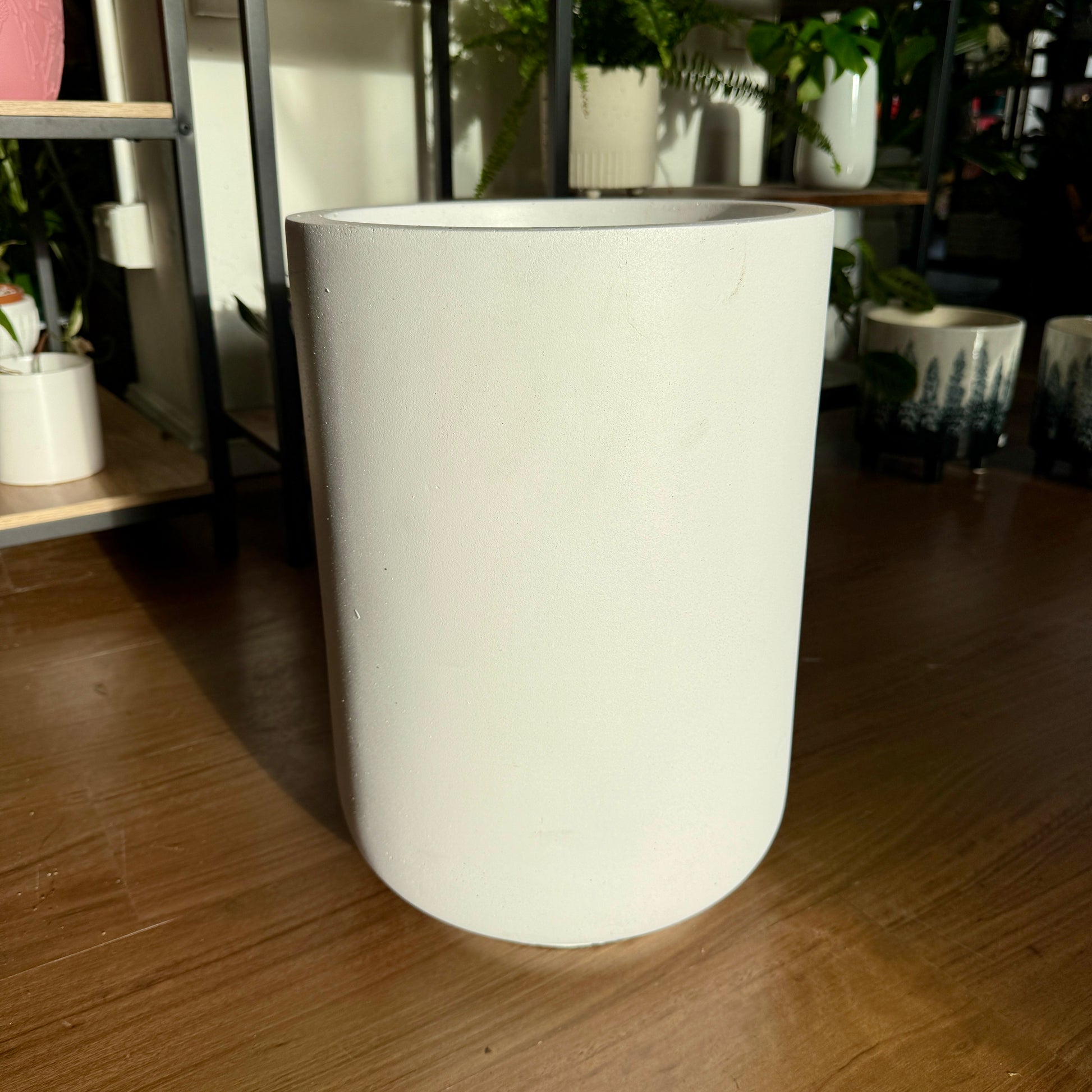 Lightweight white planter for Sydney homes – indoor pot for bedroom or living room