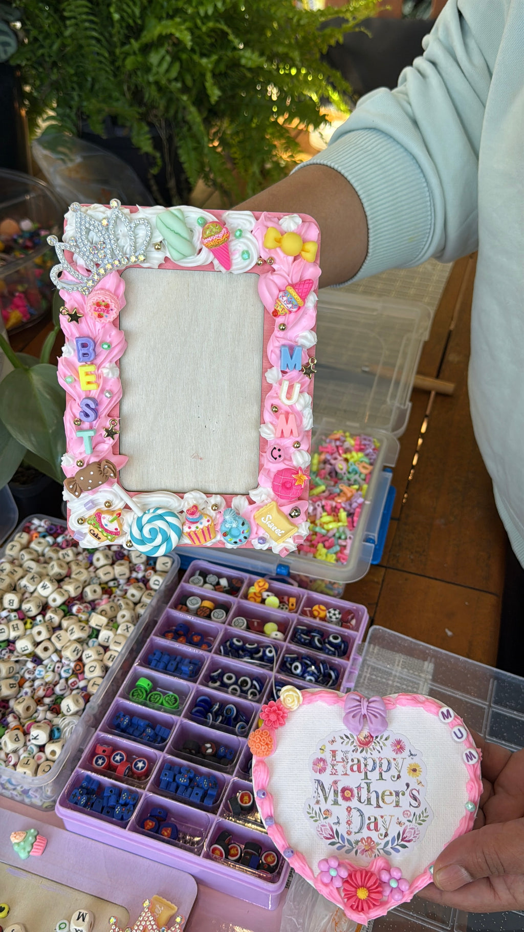 DIY Photoframe Cream Glue Workshop- By Preeti
