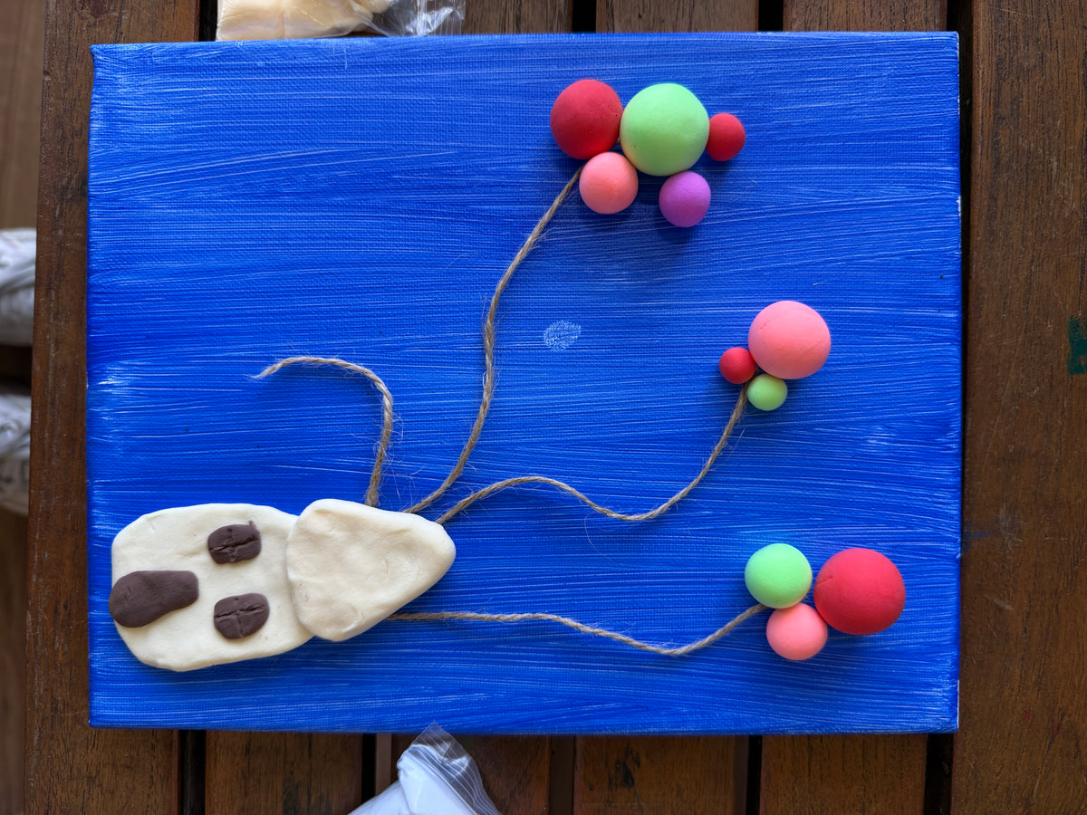 Sip, Paint and Sculpt: Balloon Canvas with Bubble Workshop