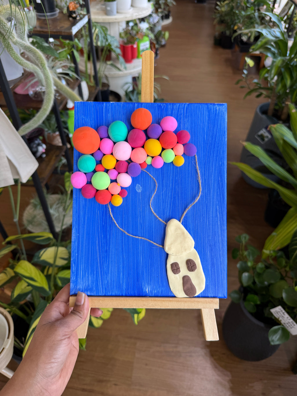 Sip, Paint and Sculpt: Balloon Canvas with Bubble Workshop