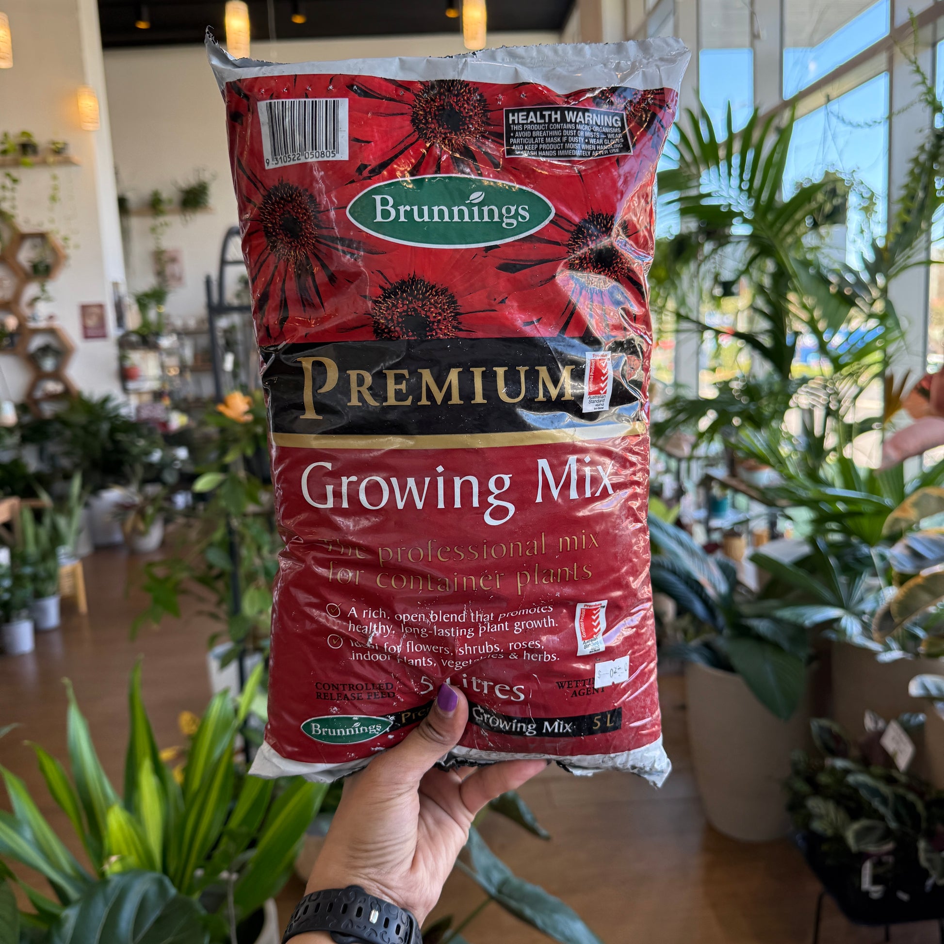 Brunnings Premium Growing Mix 5L bag – nutrient-rich potting mix for vegetables, herbs, and flowers