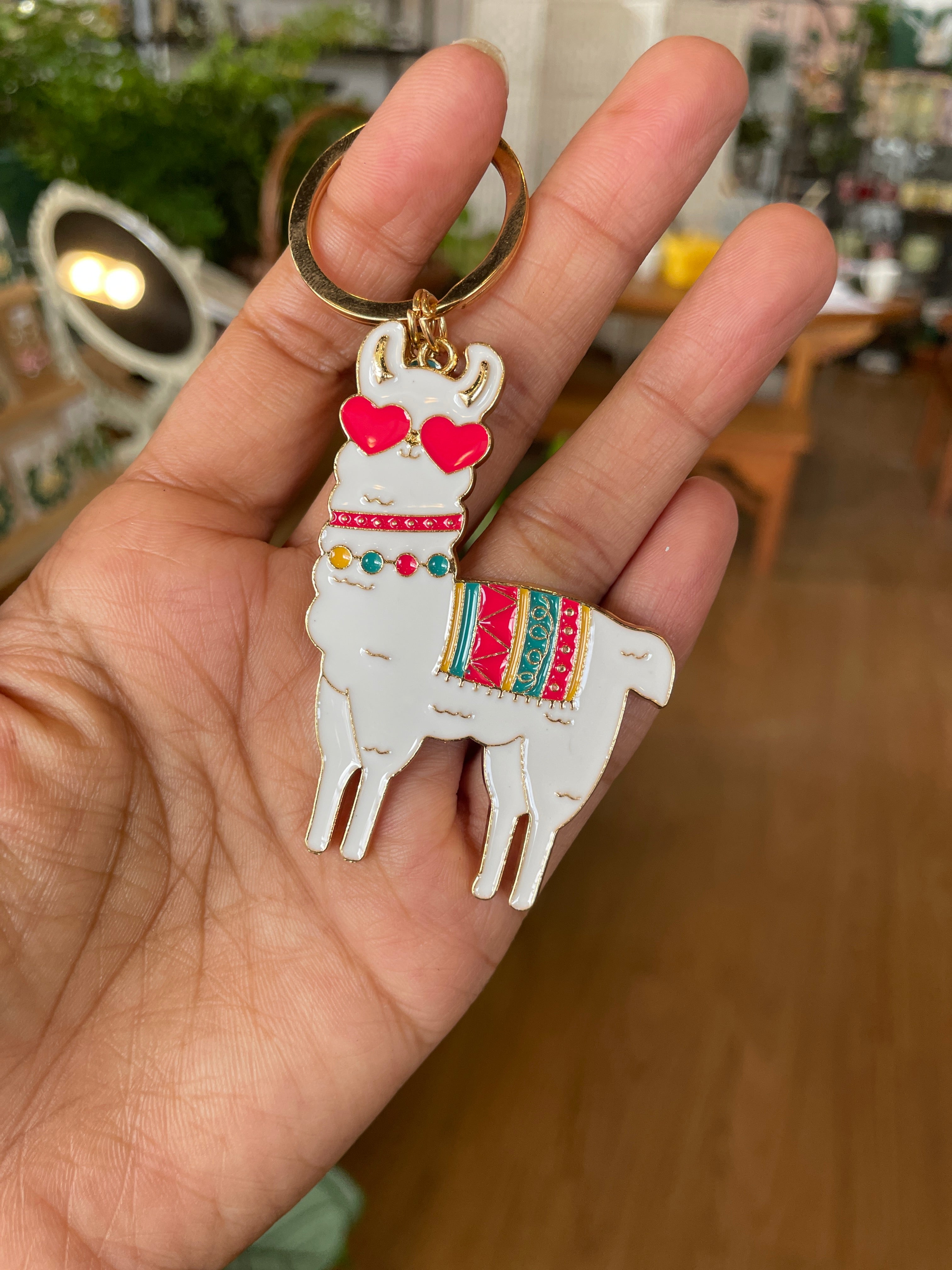Alpaca Keychain – Cute & Adorable Accessory for Animal Lovers – Wera Plants